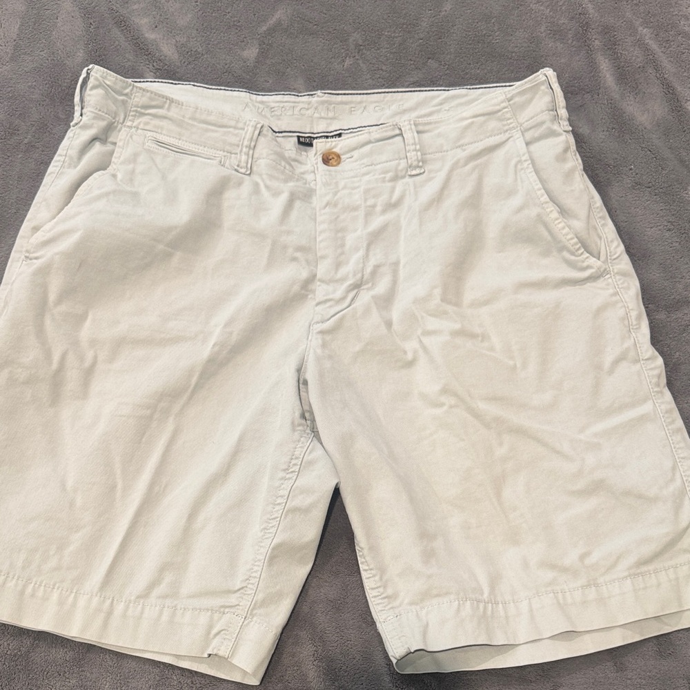 American Eagle Outfitters Light Khaki Men's Shorts